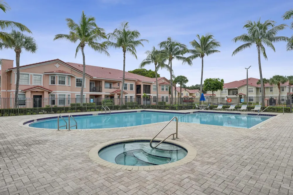 110 BELMONT LANE #110 North Lauderdale, FL 33068