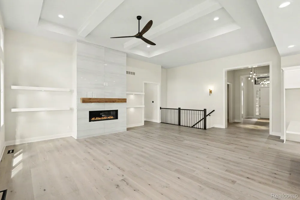 13834 Quail View Dr Washington Township, MI 48094