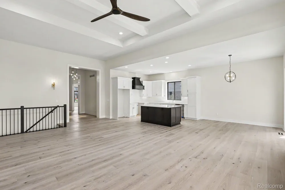 13834 Quail View Dr Washington Township, MI 48094