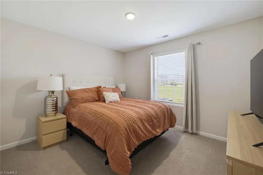 2334 Piccadilly Pines Court Winston-Salem, NC 27127
