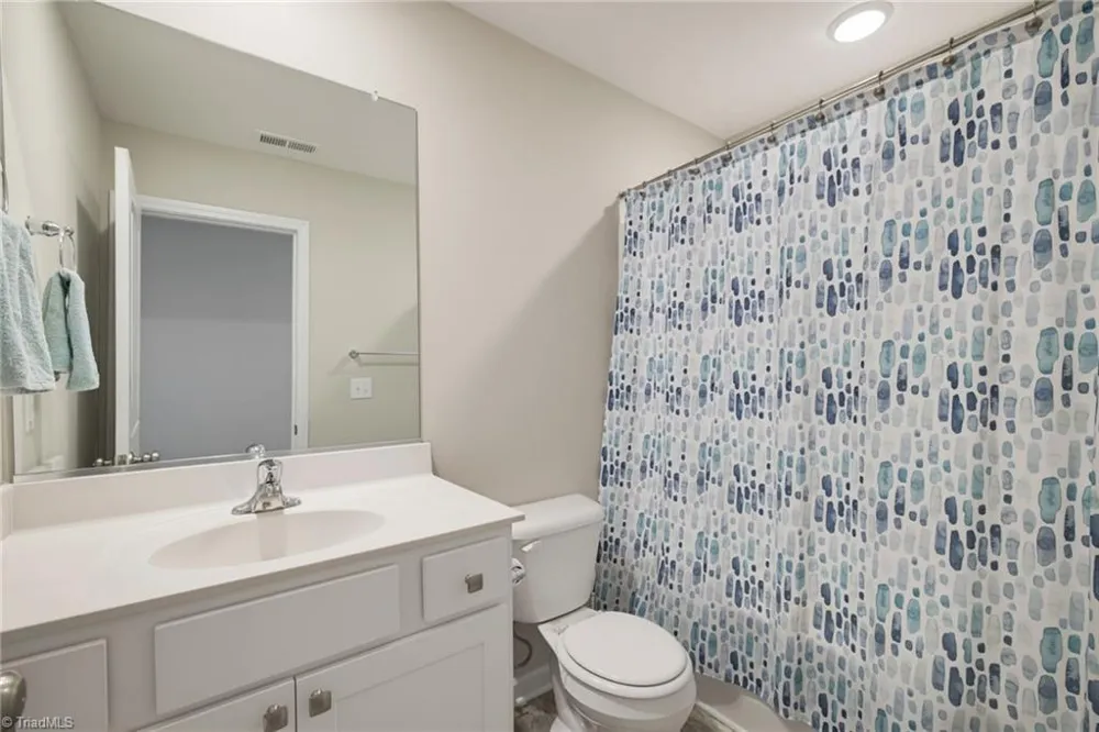 2334 Piccadilly Pines Court Winston-Salem, NC 27127