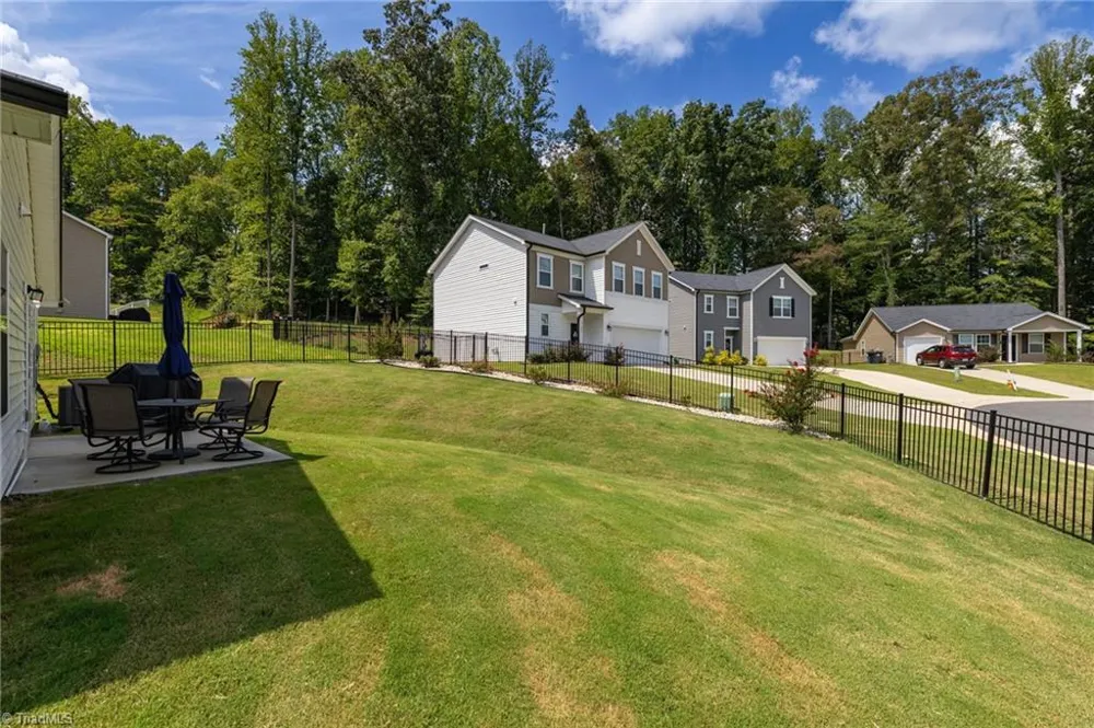 2334 Piccadilly Pines Court Winston-Salem, NC 27127