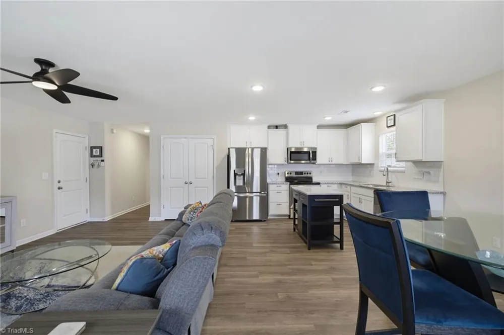 2334 Piccadilly Pines Court Winston-Salem, NC 27127