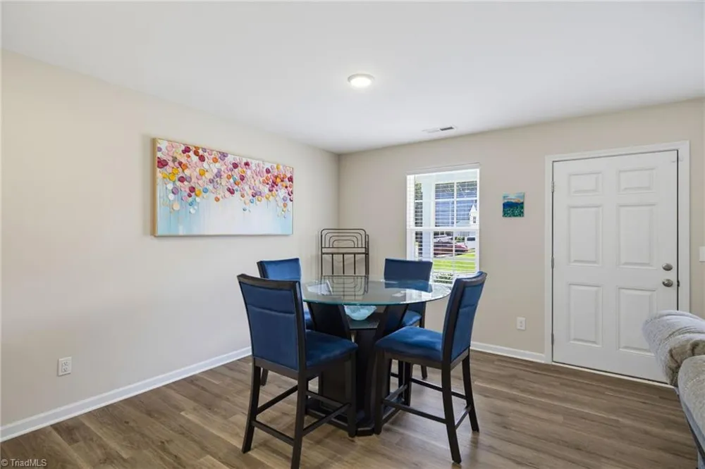 2334 Piccadilly Pines Court Winston-Salem, NC 27127