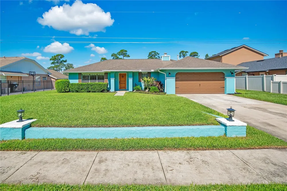 4520 BRIDGEWATER DRIVE Orlando, FL 32817