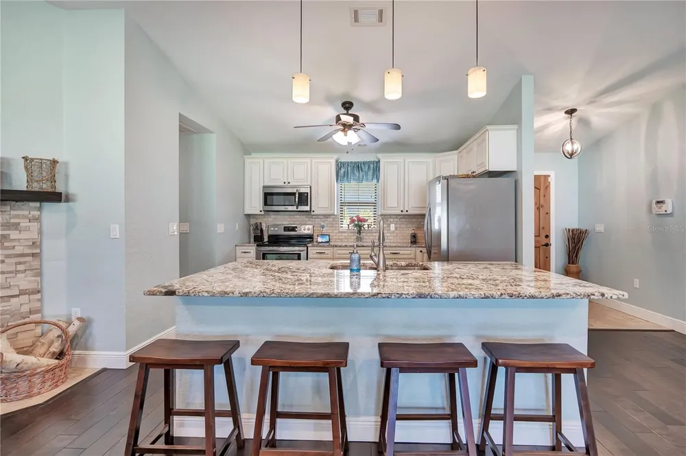 4520 BRIDGEWATER DRIVE Orlando, FL 32817