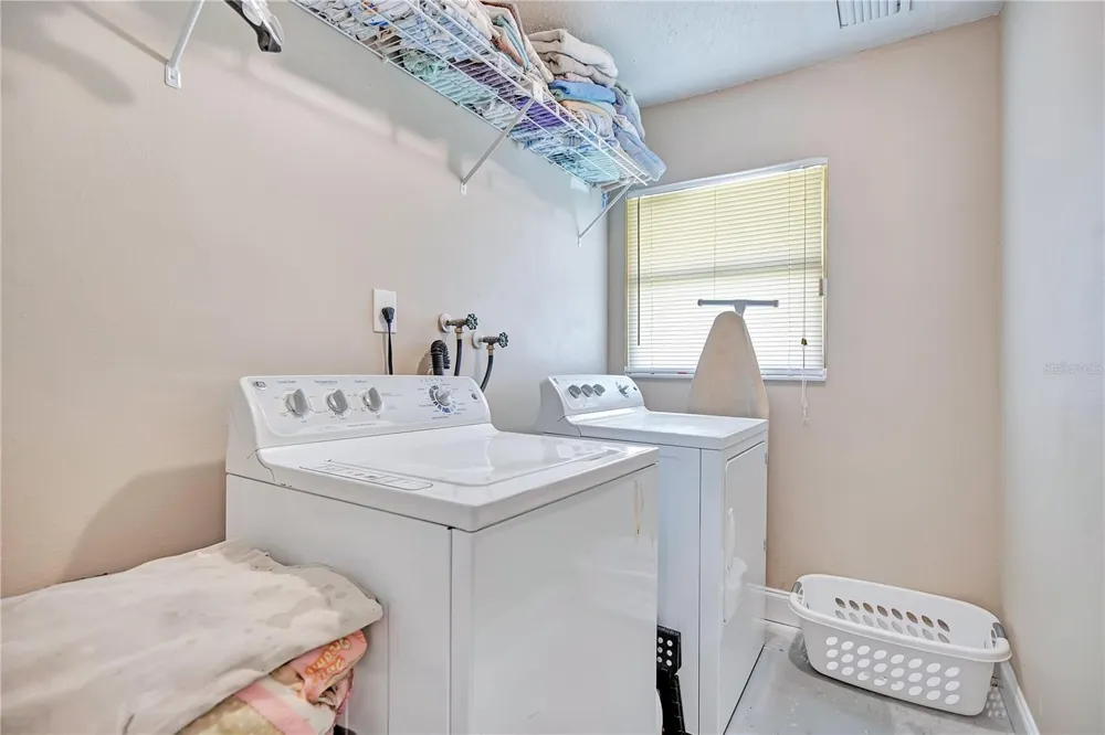 4520 BRIDGEWATER DRIVE Orlando, FL 32817