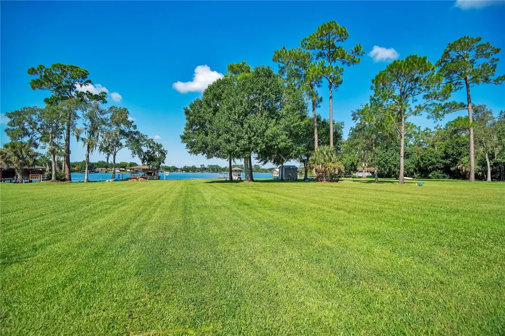 4520 BRIDGEWATER DRIVE Orlando, FL 32817