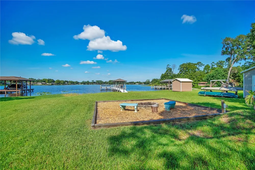 4520 BRIDGEWATER DRIVE Orlando, FL 32817