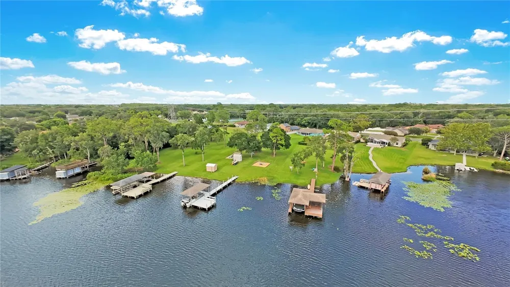 4520 BRIDGEWATER DRIVE Orlando, FL 32817
