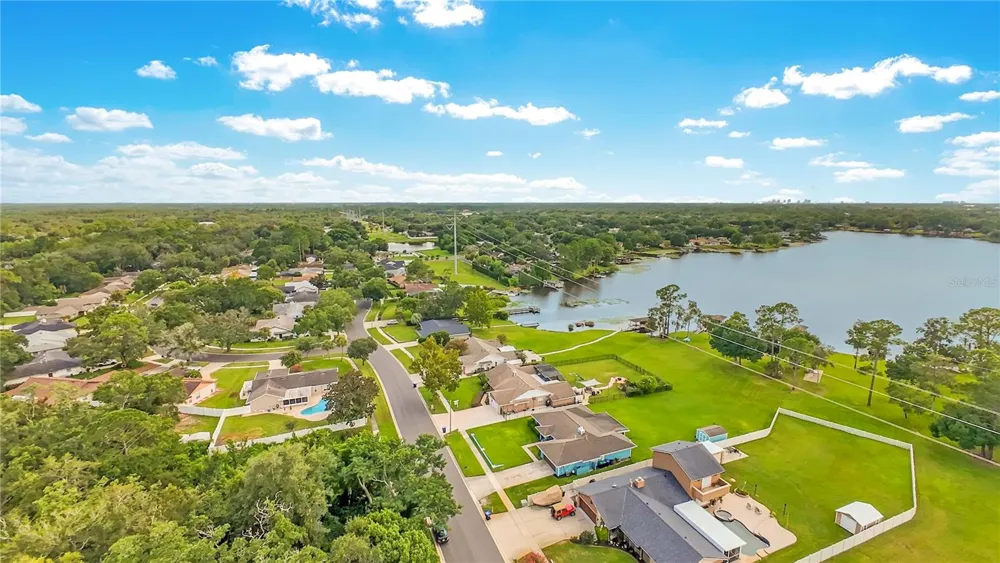 4520 BRIDGEWATER DRIVE Orlando, FL 32817