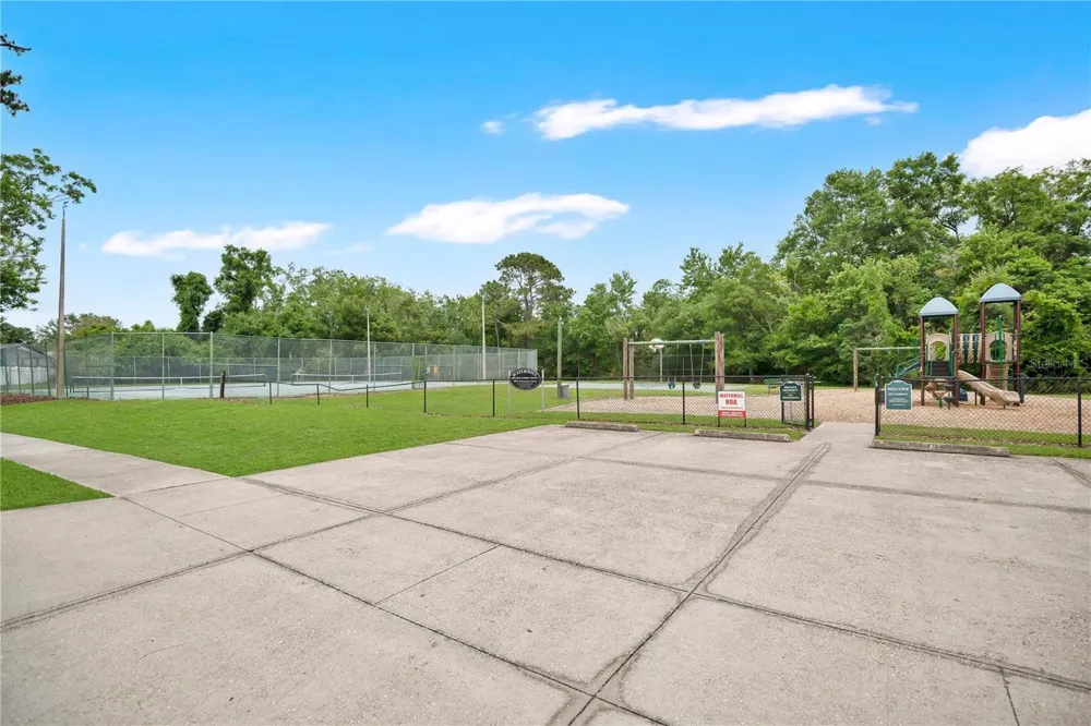 4520 BRIDGEWATER DRIVE Orlando, FL 32817