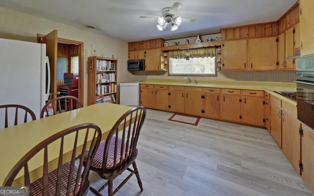 181 Asbury ST Epworth, GA 30541