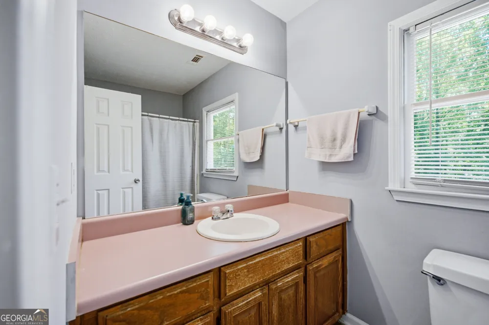 1640 Riverview CT Auburn, GA 30011