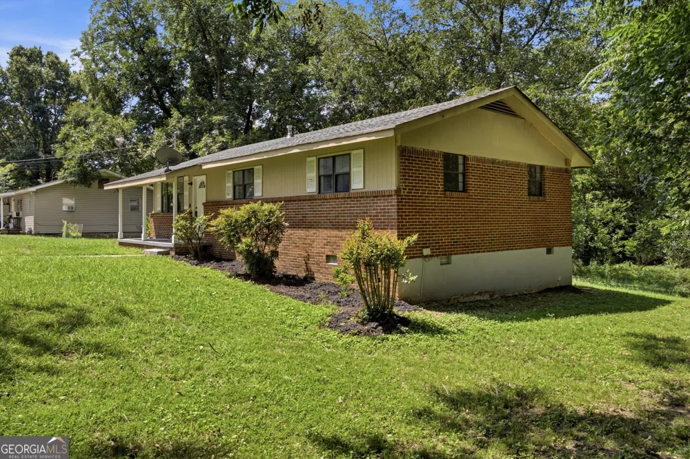 320 Smith CIR Tunnel Hill, GA 30755