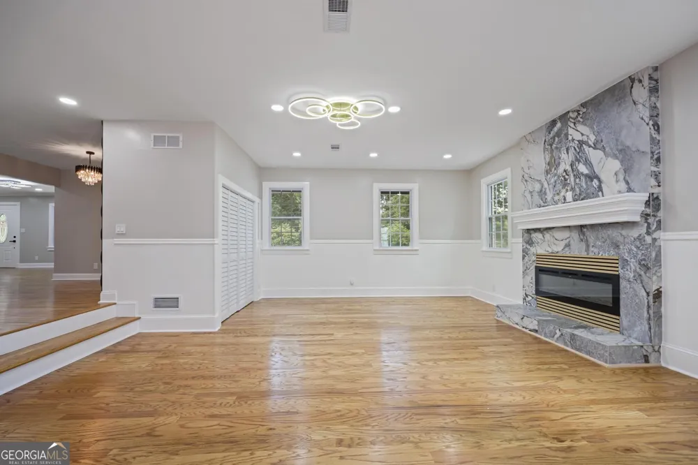 73 Indian TRL Marietta, GA 30068