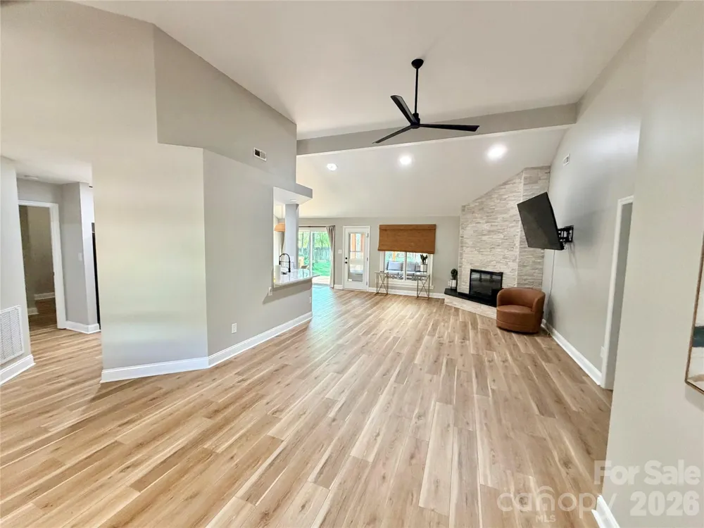 6836 Pin Oak Court Charlotte, NC 28226
