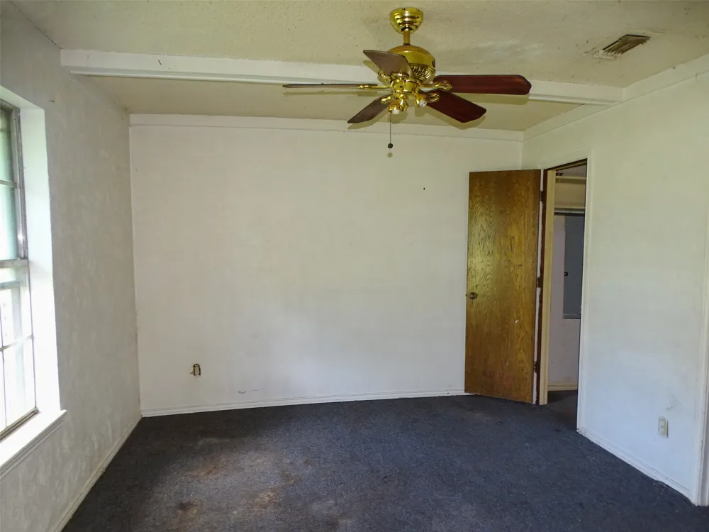 1302 Plateau Drive Duncanville, TX 75116