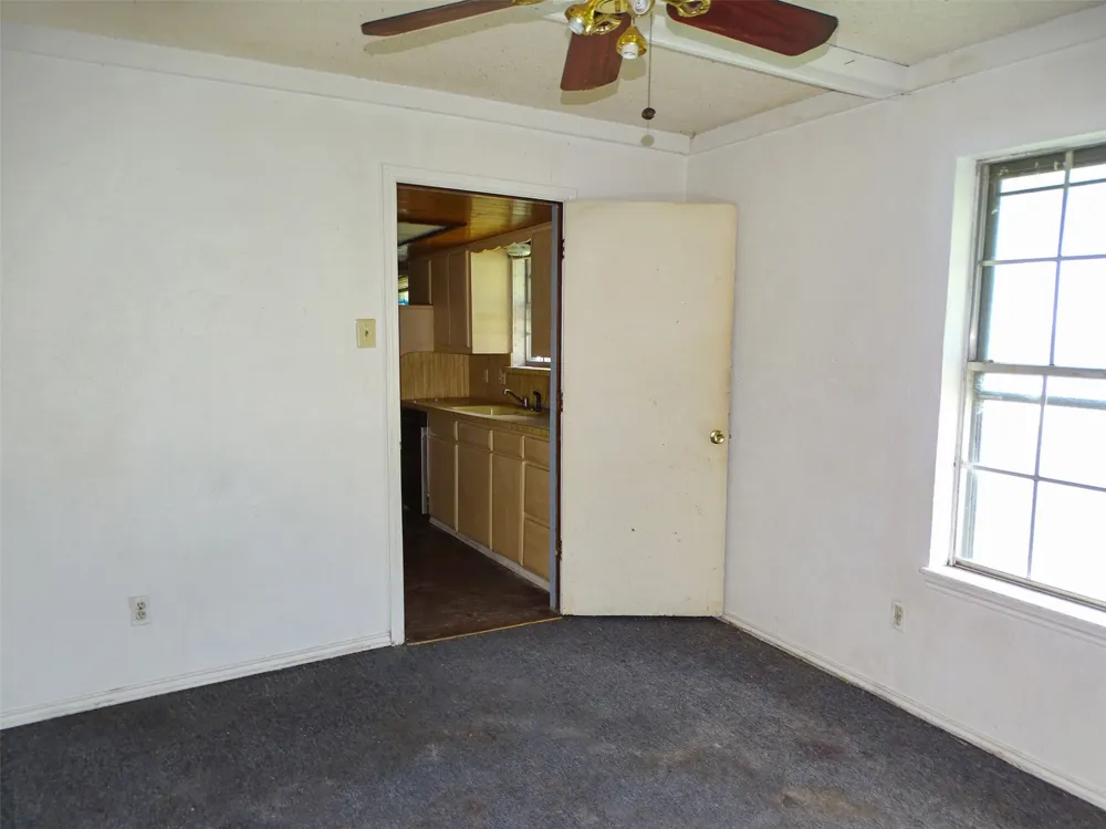 1302 Plateau Drive Duncanville, TX 75116