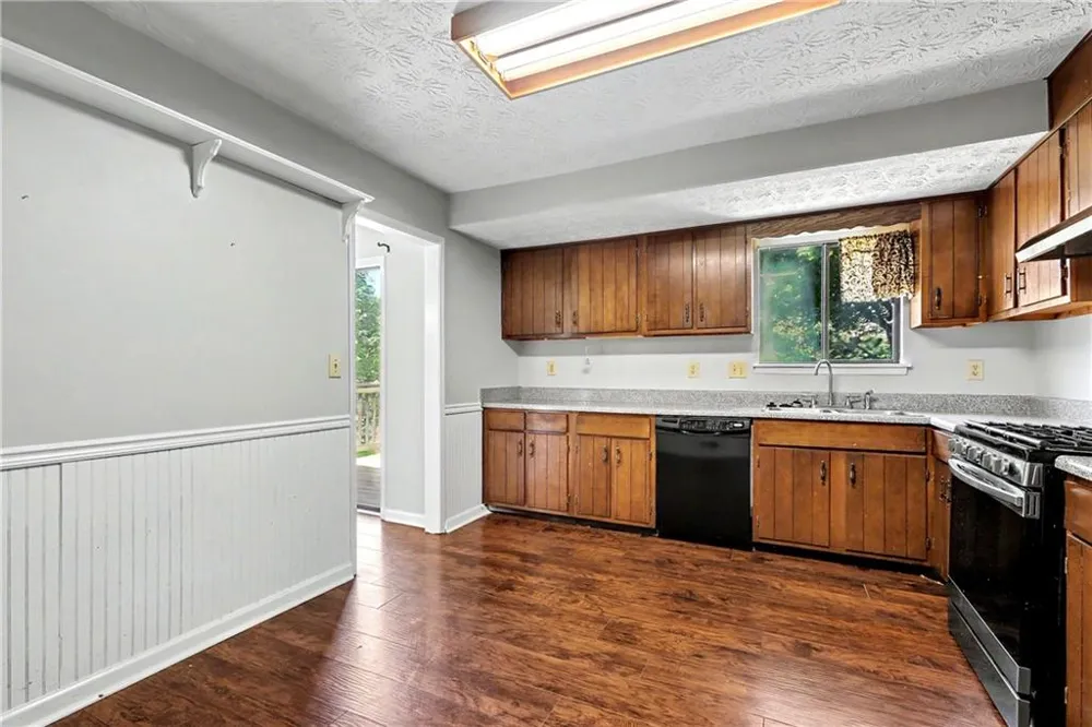 2571 Wildflower Lane Lawrenceville, GA 30044