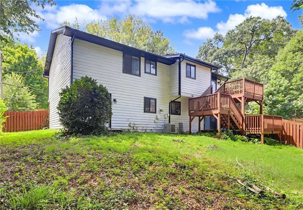 2571 Wildflower Lane Lawrenceville, GA 30044