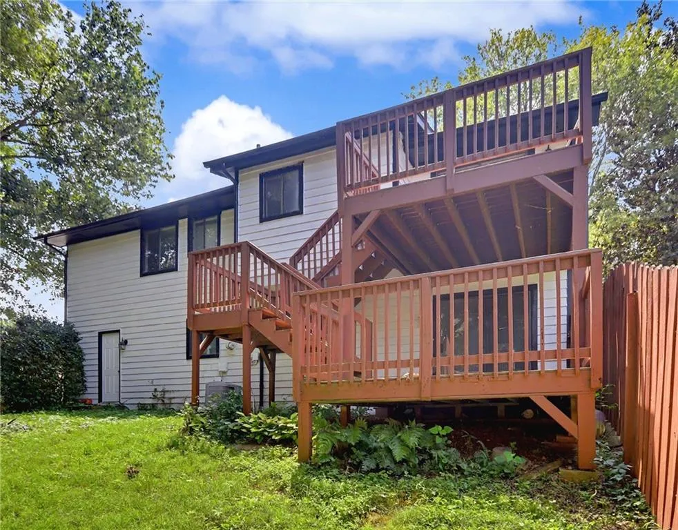 2571 Wildflower Lane Lawrenceville, GA 30044