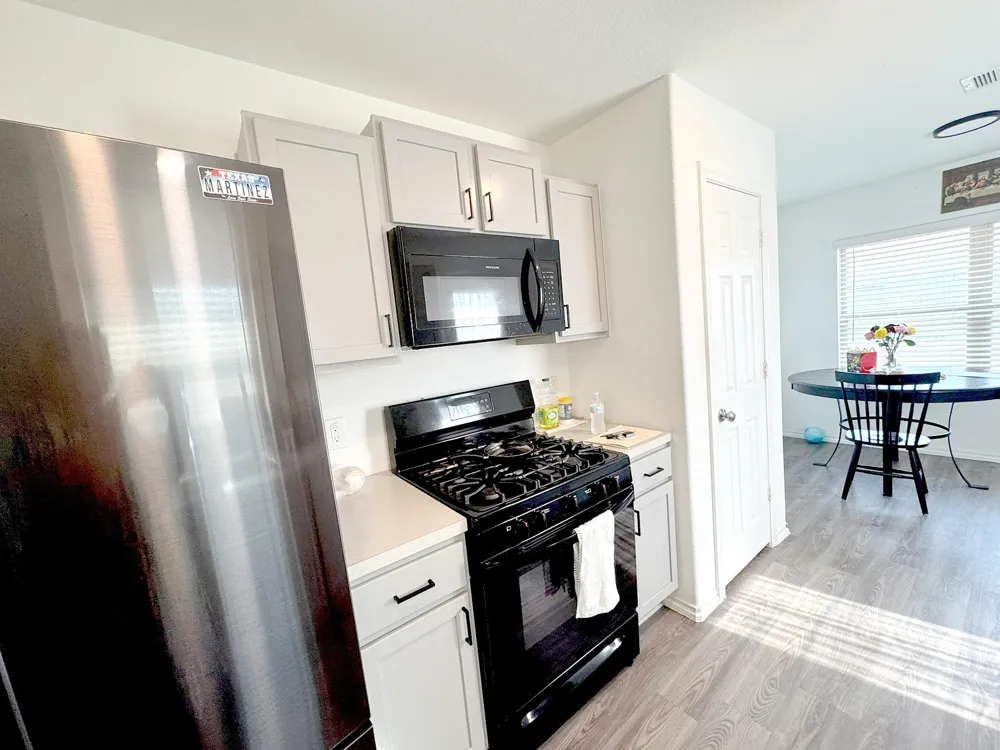 934 Silver Birch Branch Magnolia, TX 77354