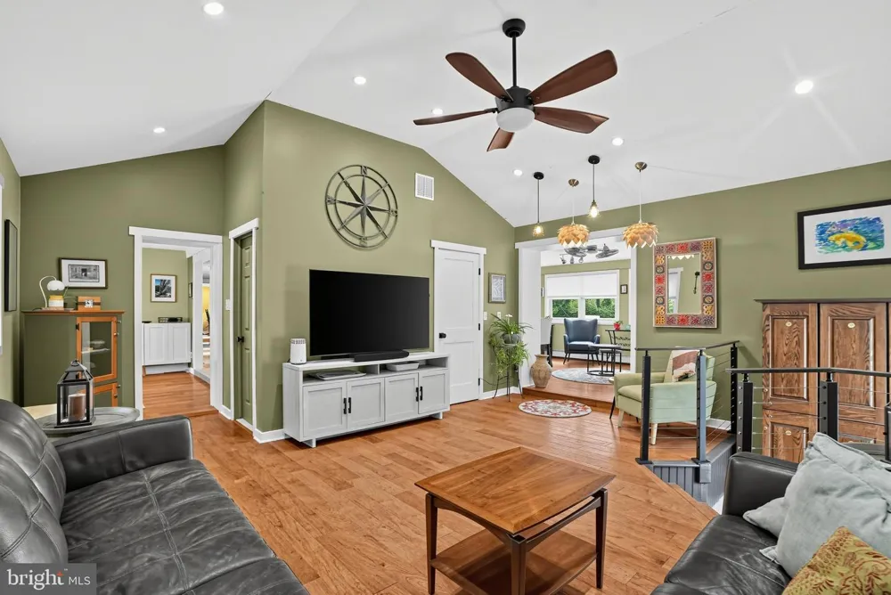 912 WARRIOR ROAD Malvern, PA 19355