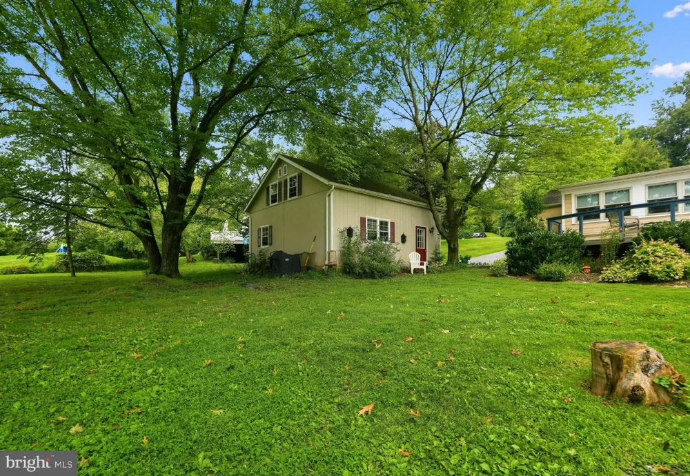 912 WARRIOR ROAD Malvern, PA 19355