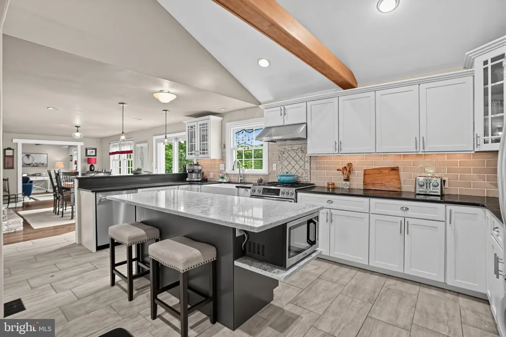 912 WARRIOR ROAD Malvern, PA 19355