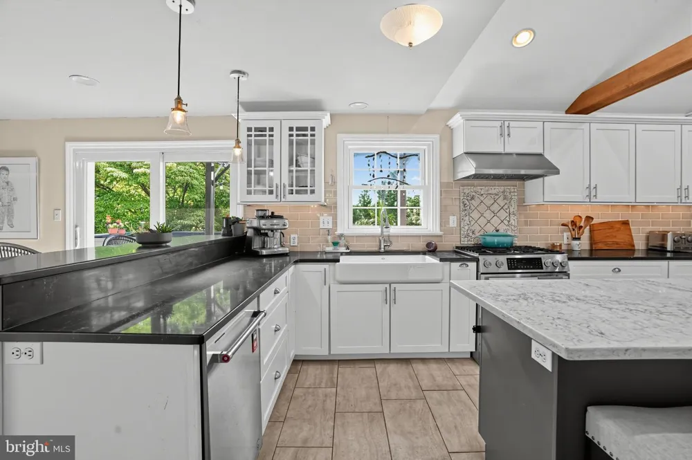 912 WARRIOR ROAD Malvern, PA 19355