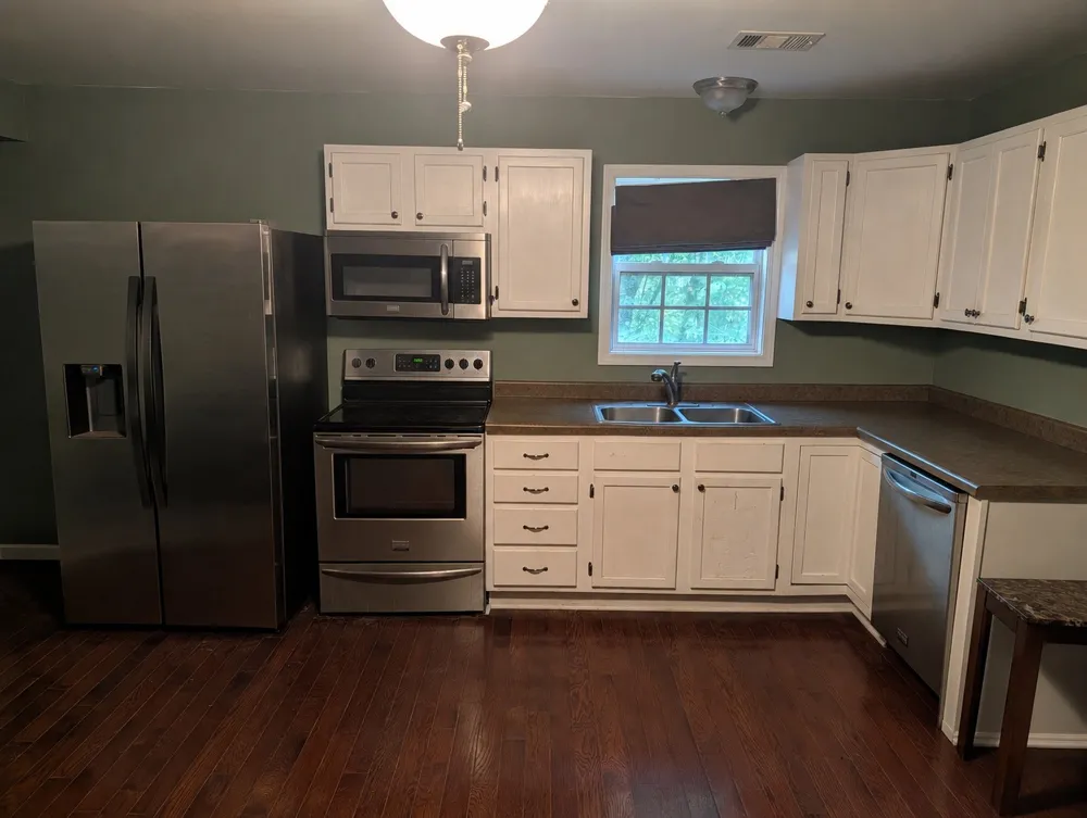 1518 Matlock Dr Chapmansboro, TN 37035