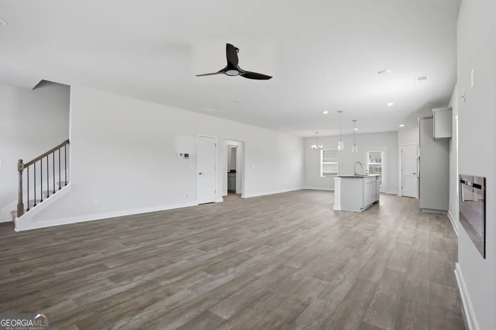 1112 DICKENS RD Greensboro, GA 30642