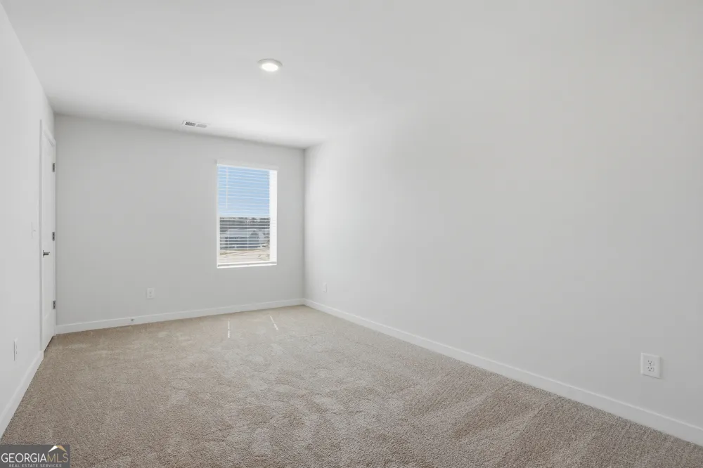 1112 DICKENS RD Greensboro, GA 30642