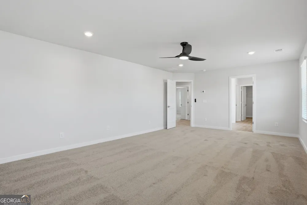 1112 DICKENS RD Greensboro, GA 30642