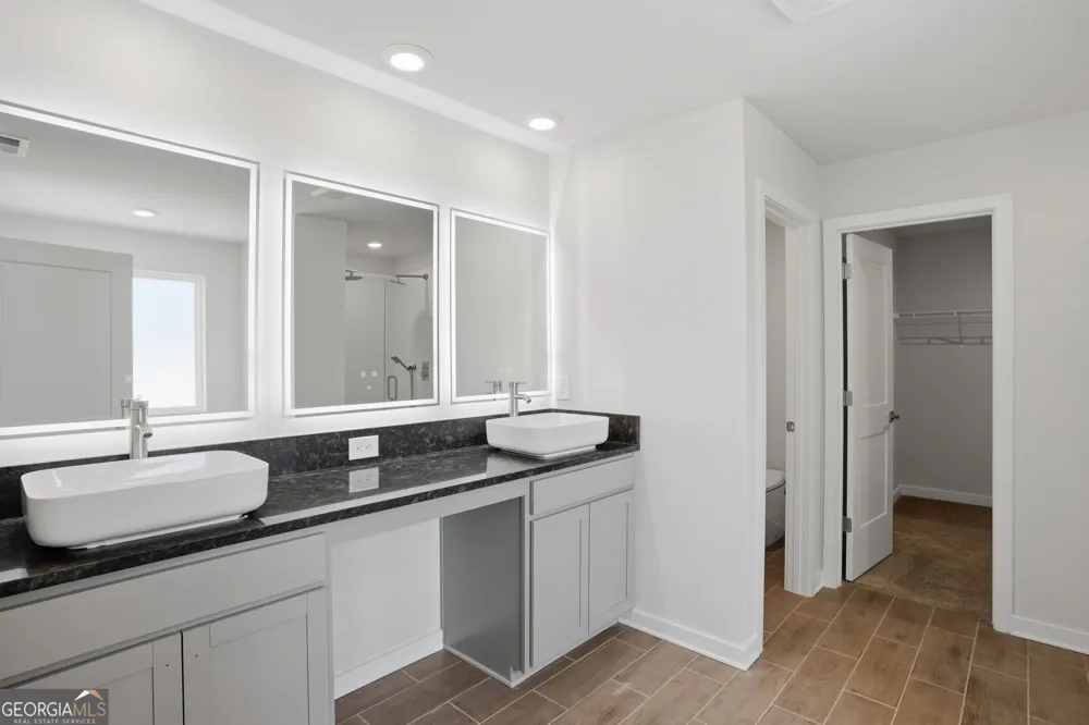 1112 DICKENS RD Greensboro, GA 30642