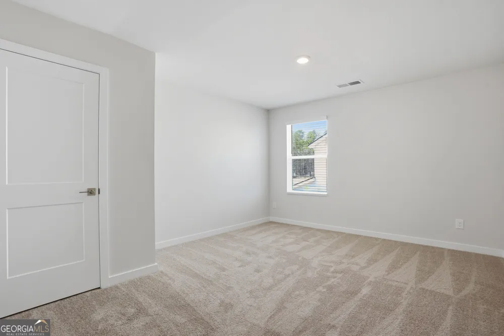 1112 DICKENS RD Greensboro, GA 30642
