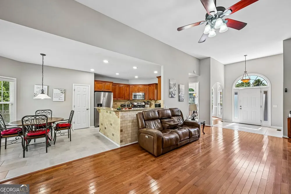 7590 Golden Sands DR Cumming, GA 30041