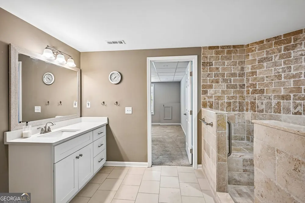 7590 Golden Sands DR Cumming, GA 30041