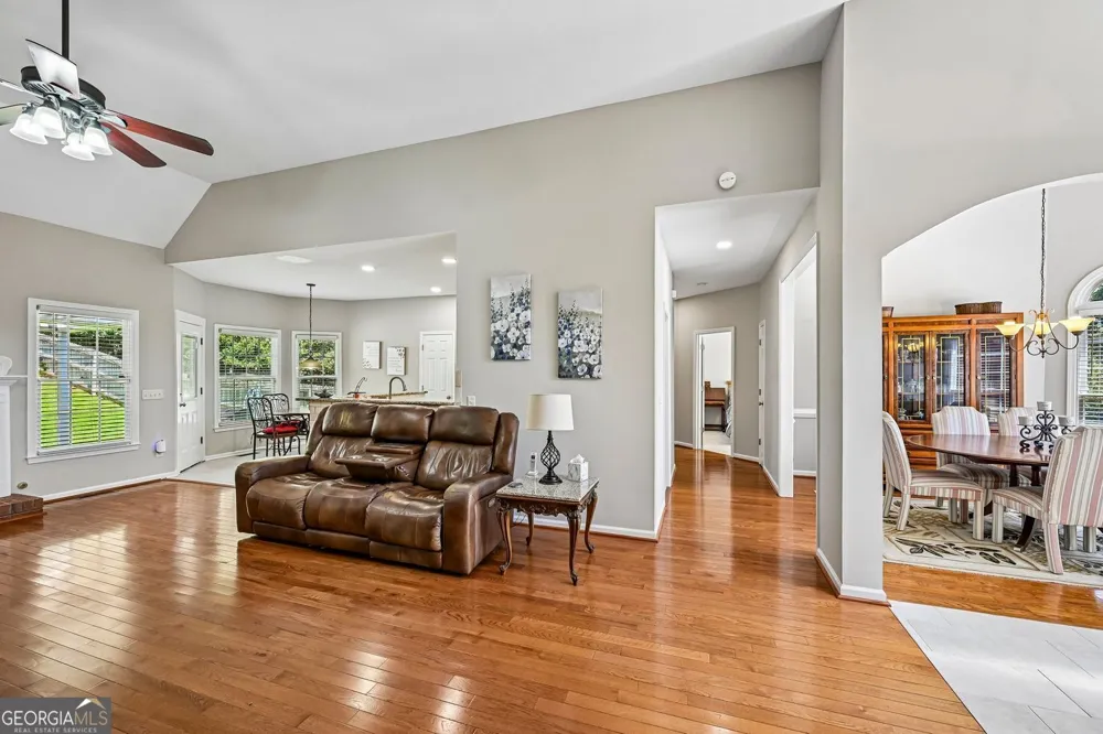 7590 Golden Sands DR Cumming, GA 30041