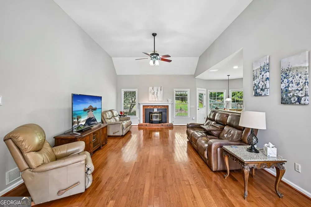 7590 Golden Sands DR Cumming, GA 30041