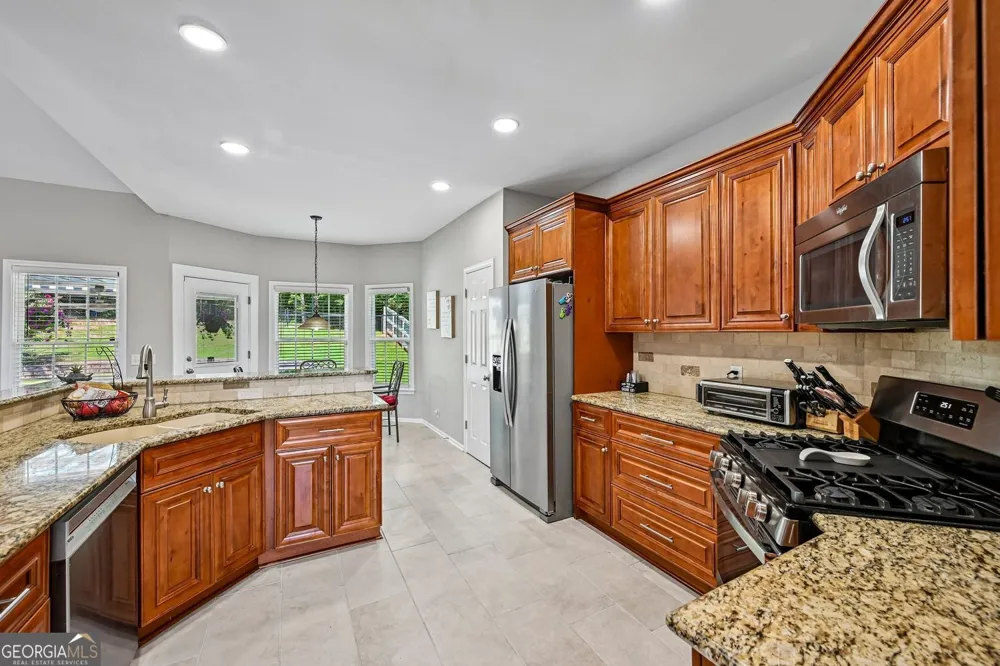7590 Golden Sands DR Cumming, GA 30041