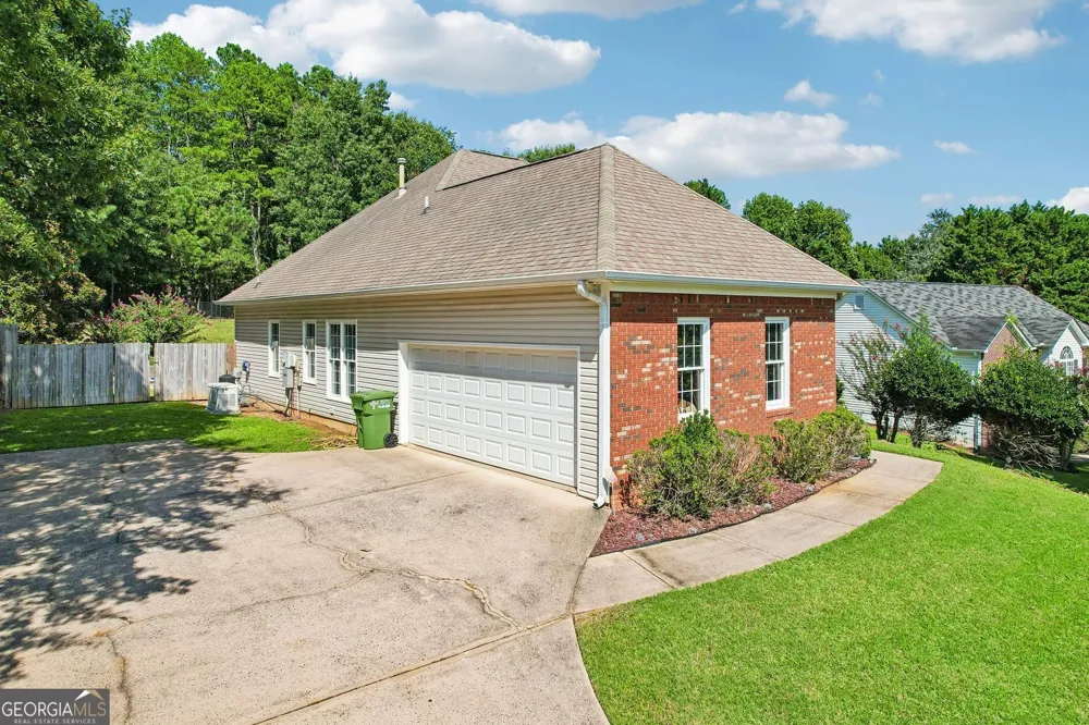 7590 Golden Sands DR Cumming, GA 30041