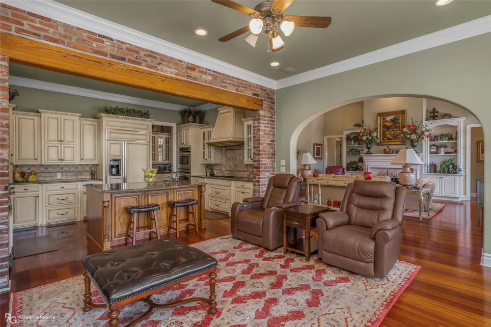 209 Evangeline Walk Bossier City, LA 71111