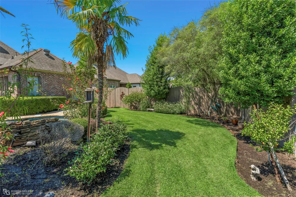 209 Evangeline Walk Bossier City, LA 71111