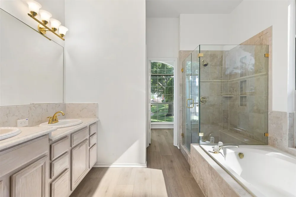 1432 Swan Court Lewisville, TX 75077