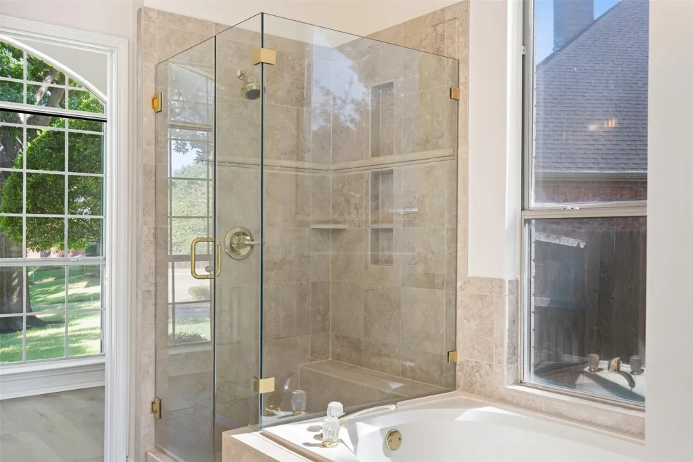 1432 Swan Court Lewisville, TX 75077