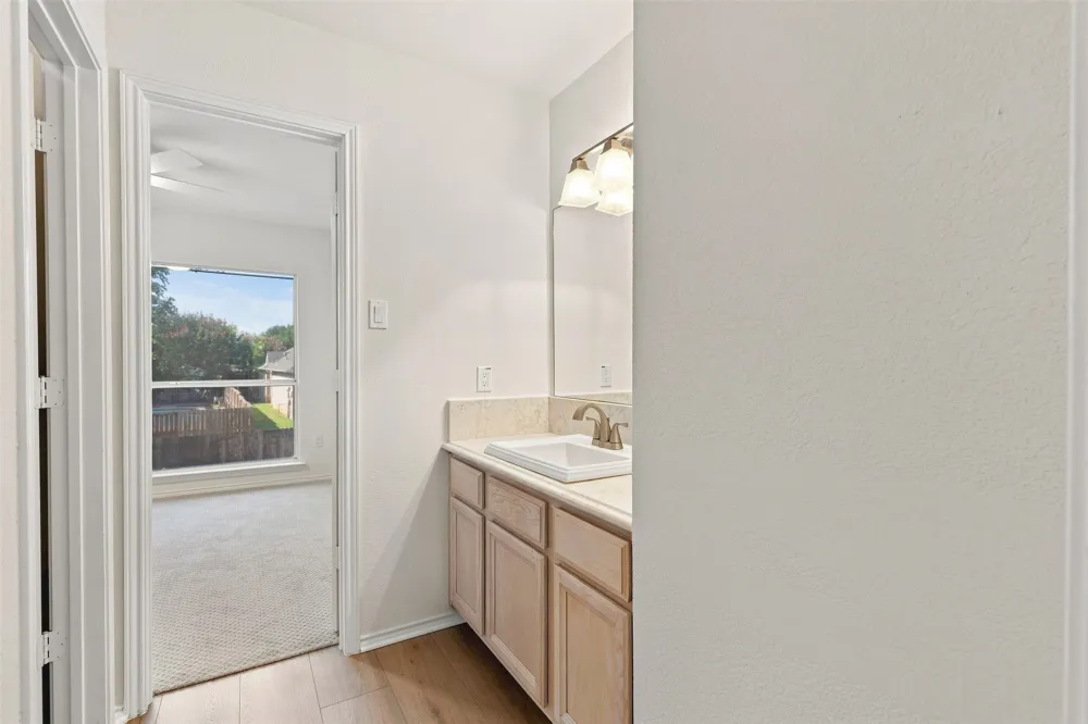 1432 Swan Court Lewisville, TX 75077