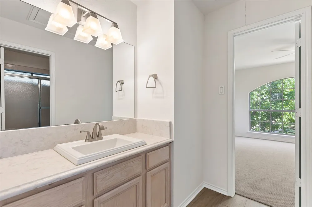 1432 Swan Court Lewisville, TX 75077