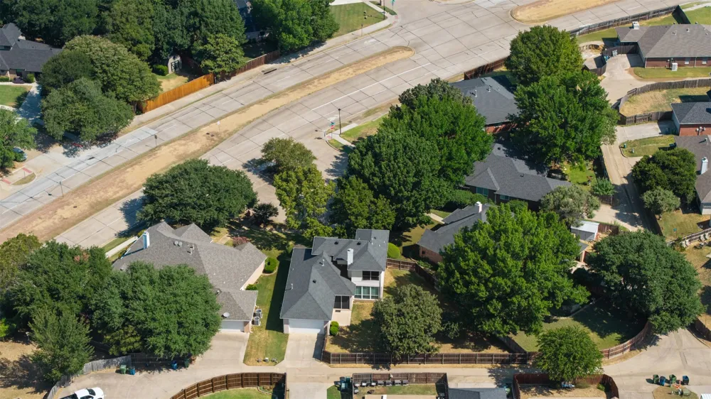 1432 Swan Court Lewisville, TX 75077
